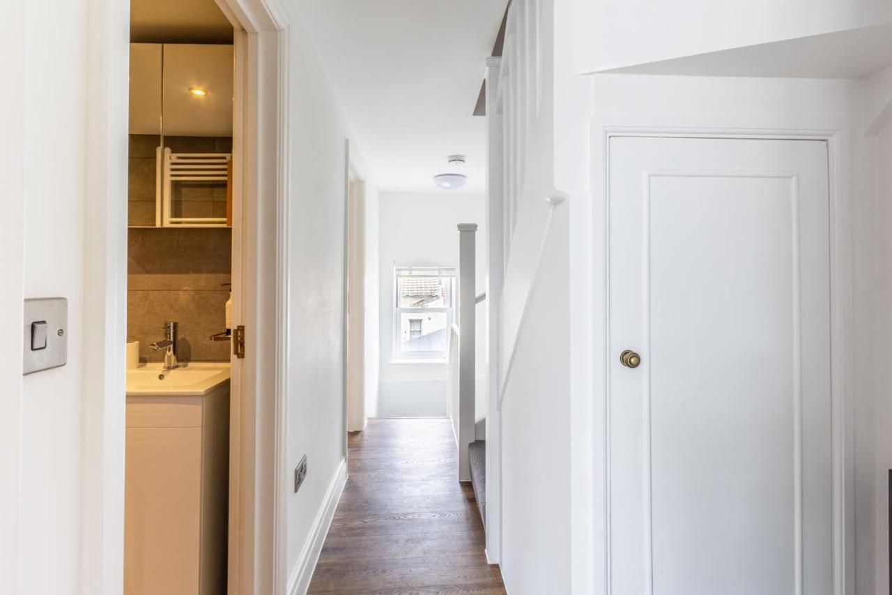 Bright Cheery 4 Bd Apartment By Brighton Station المظهر الخارجي الصورة