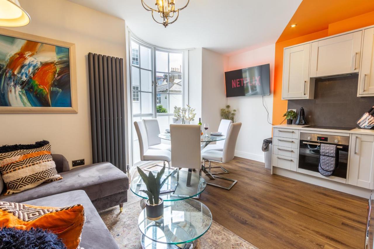 Bright Cheery 4 Bd Apartment By Brighton Station المظهر الخارجي الصورة