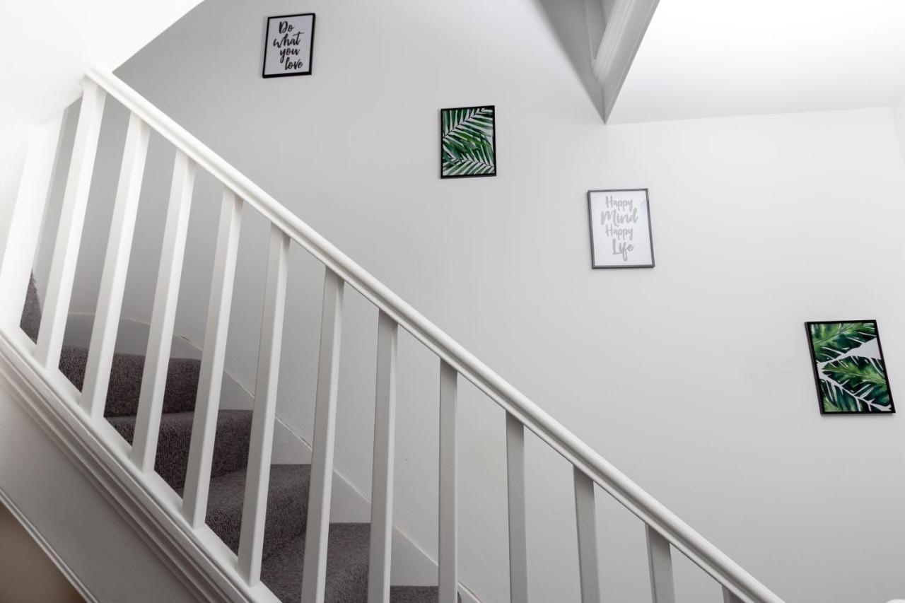 Bright Cheery 4 Bd Apartment By Brighton Station المظهر الخارجي الصورة