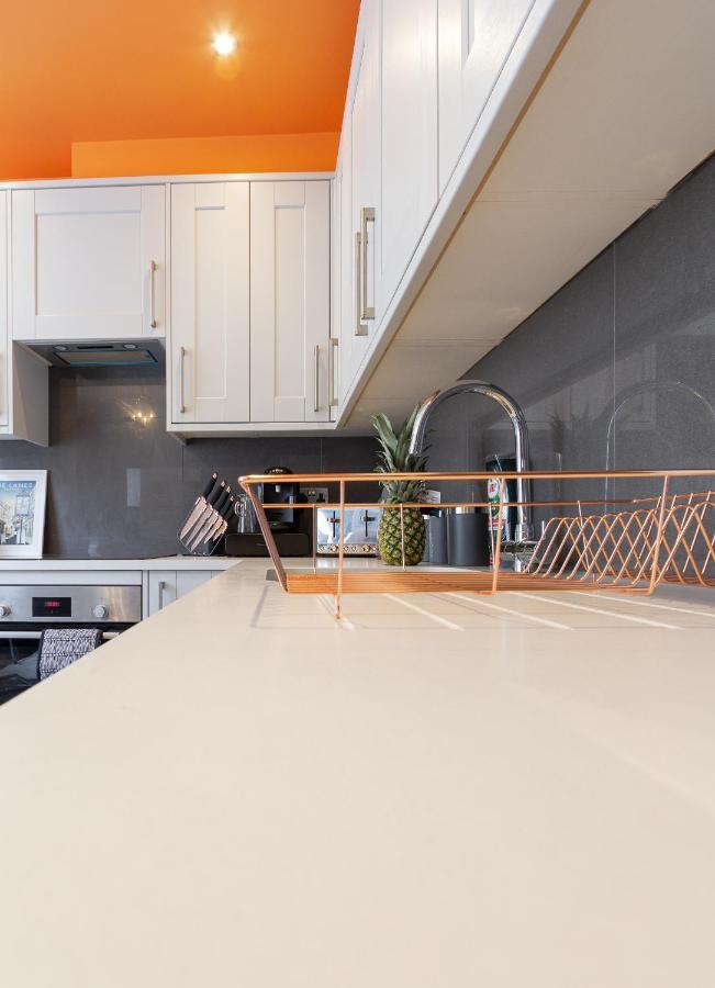 Bright Cheery 4 Bd Apartment By Brighton Station المظهر الخارجي الصورة